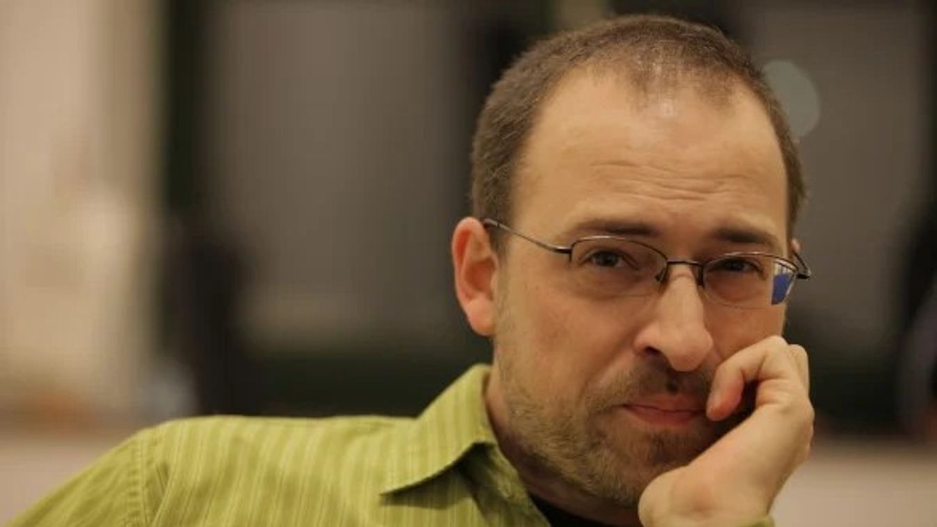 A tiszás rajongó Tóta W. Árpád szerint a rezsicsökkentés az közhely