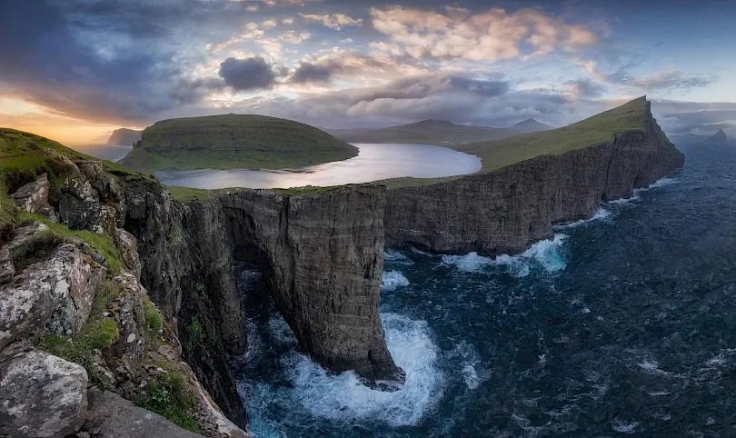 Feröer-szigetek, Dánia