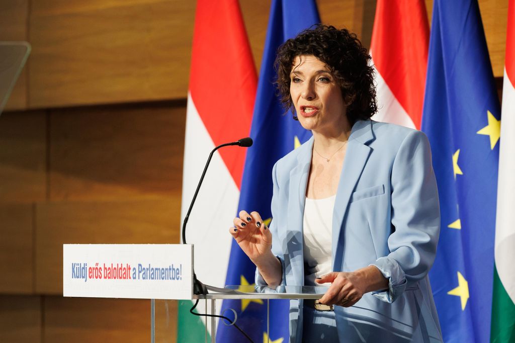 20260131 -- Dobrev Klára évértékelő beszéde a Helia Hotelben. // fotó: Hatlaczki Balázs