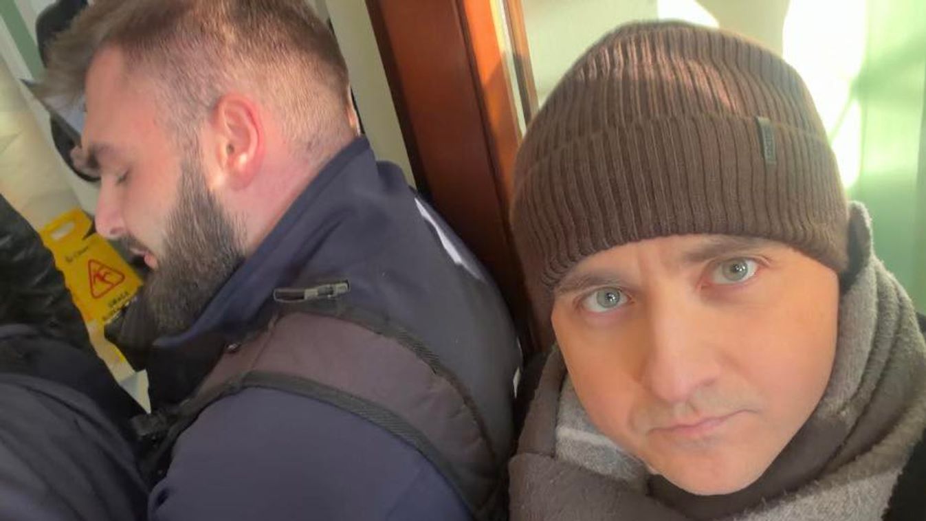 A Tusk-diktatúra újabb tombolása - Brutális razzia a lengyel igazságszolgáltatási tanácsban