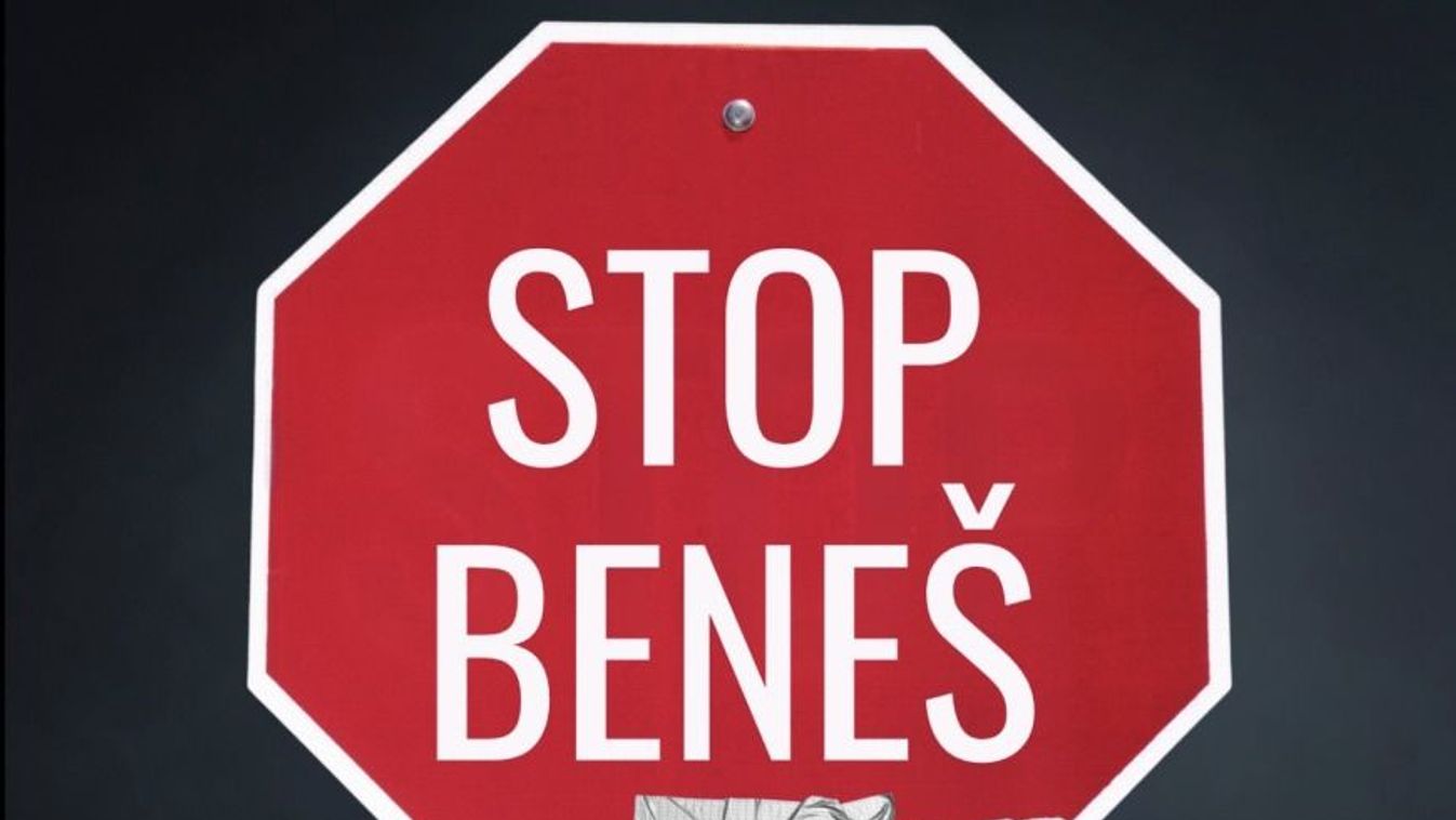 Önfeljelentéssel tiltakoznak a felvidéki magyarok a Benes-dekrétumok ellen