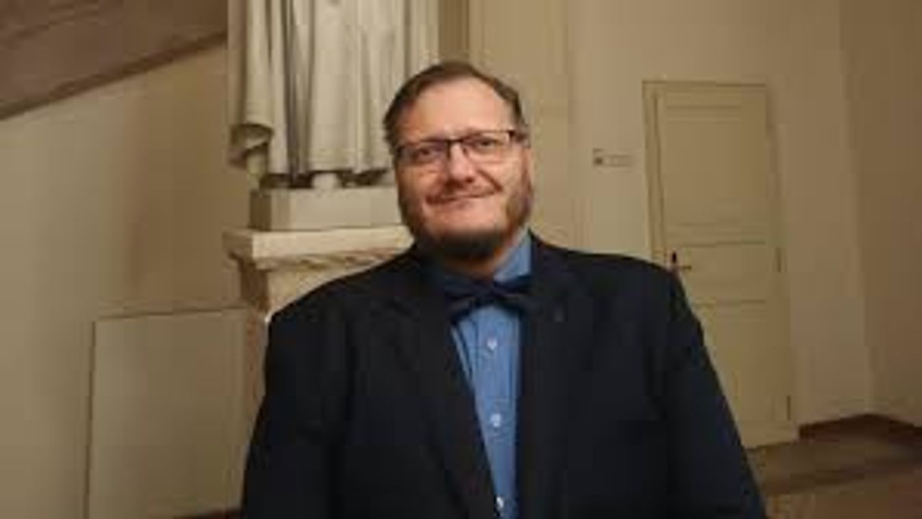 Csercsa Balázs ismét terített: a Tisza Párt az emberek kihasználására épült