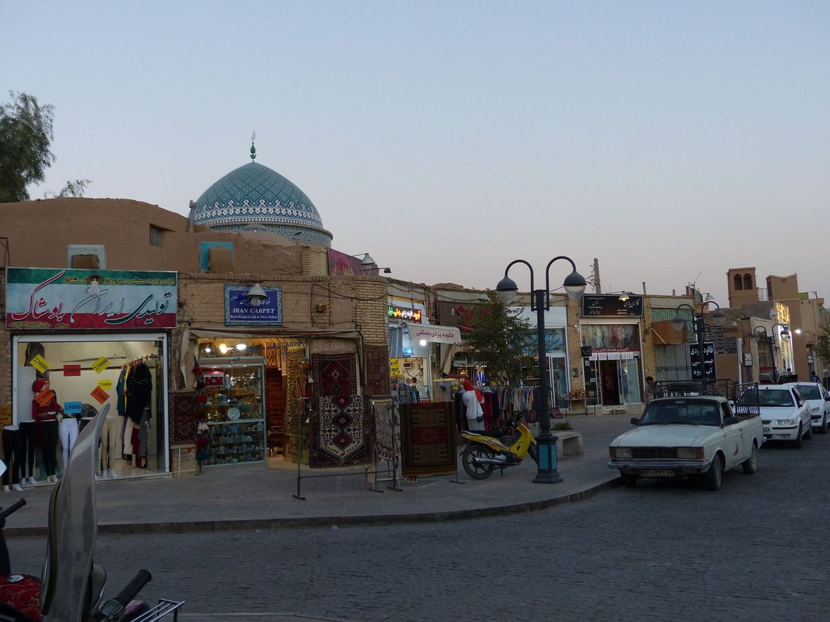 Trump büntetővámjai visszavetik az iráni gazdaságot