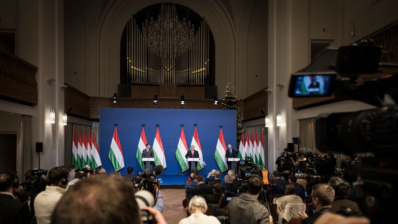 A Népszava újságírója megsértődött, mert nem ment el Orbán Viktor sajtótájékoztatójára