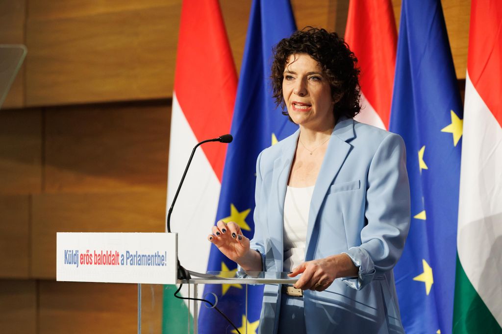 20260131 -- Dobrev Klára évértékelő beszéde a Helia Hotelben. // fotó: Hatlaczki Balázs