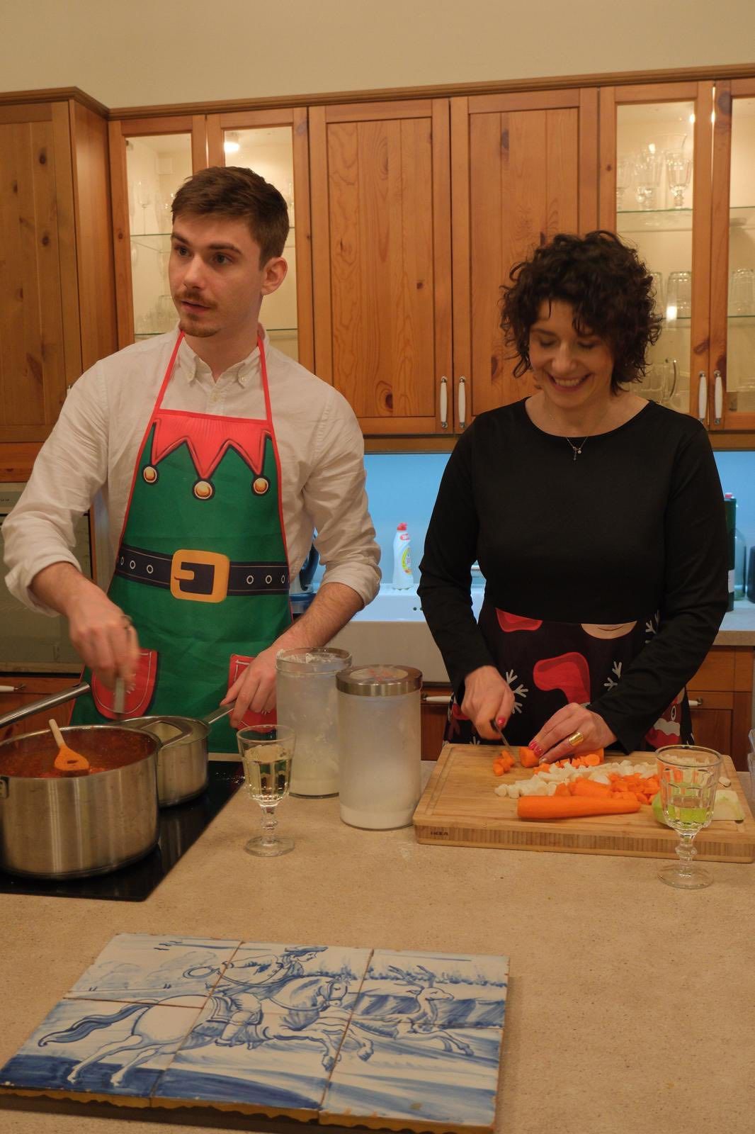 Dobrev Klára ahelyett, hogy az anyaság szépségeire hívná fel a figyelmet, az abortusz-és a fogamzásgátló tabletták mellett kampányol.