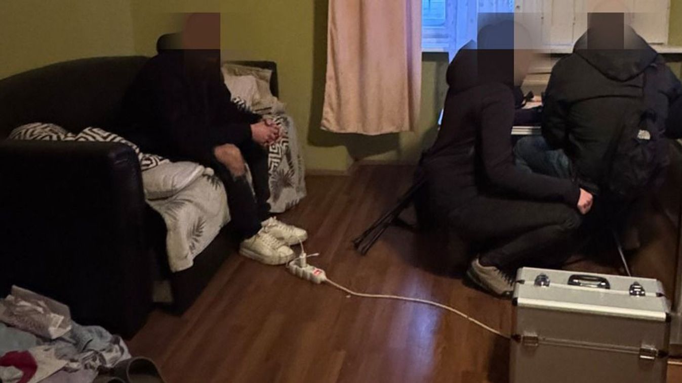Elkapták a fiatal hackereket - bombariadóval riogattak, de zsaroltak is