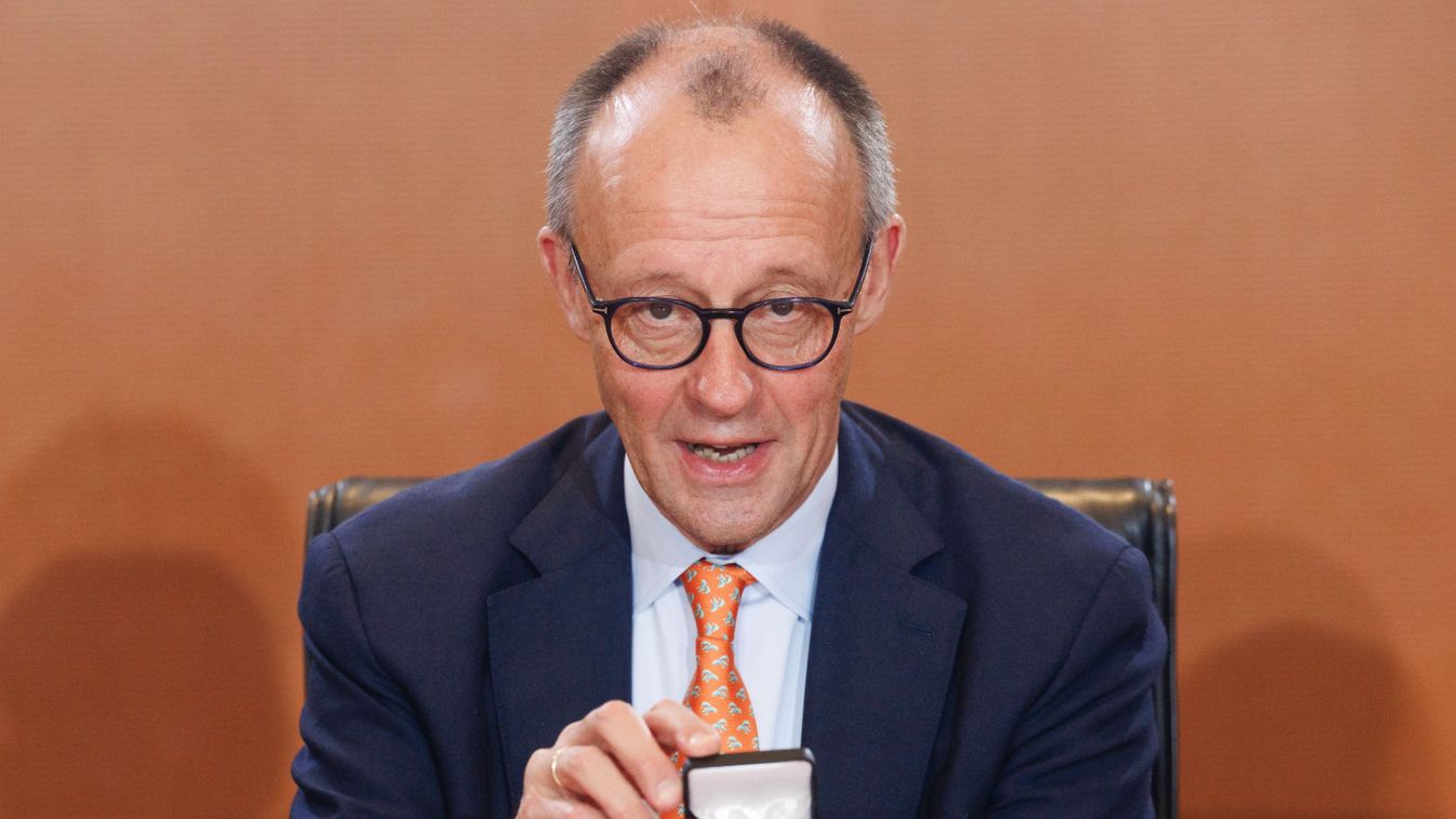 Minden külön értesítés helyett, a német katonák rugalmasan kiürítették Grönlandot