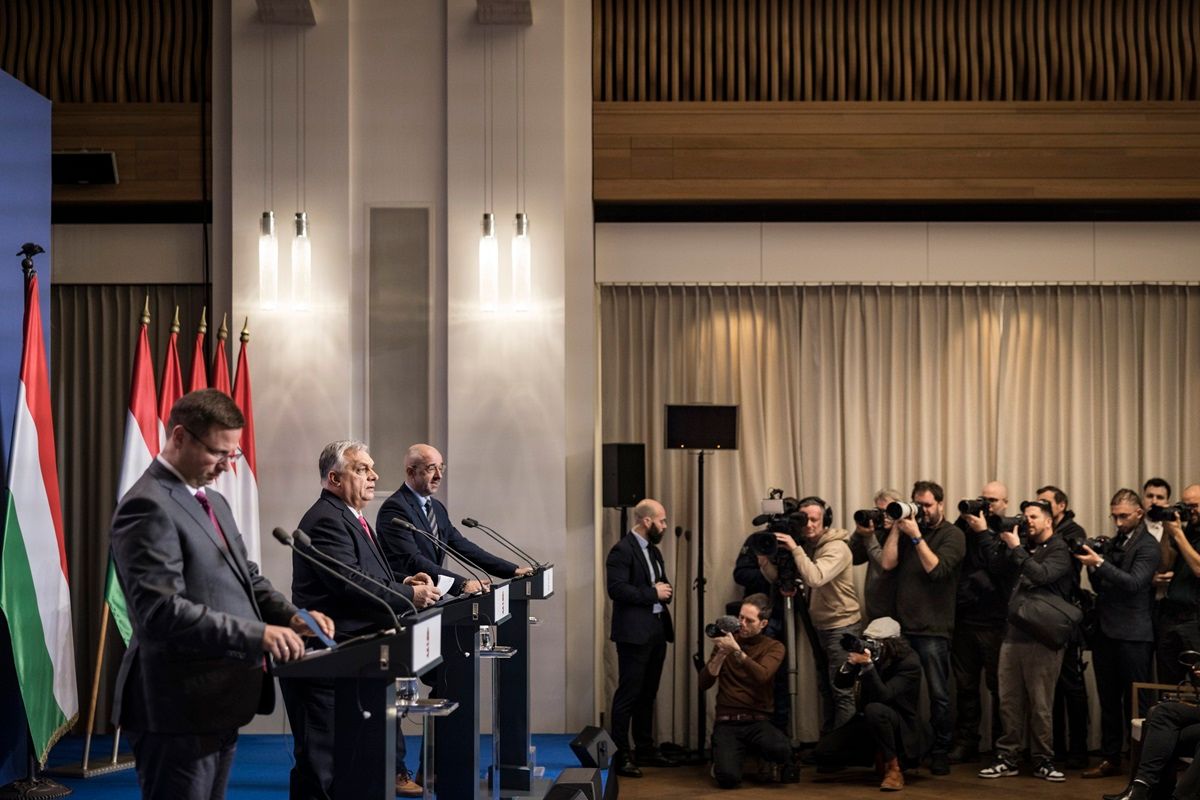 KOVÁCS Zoltán; ORBÁN Viktor; GULYÁS Gergely