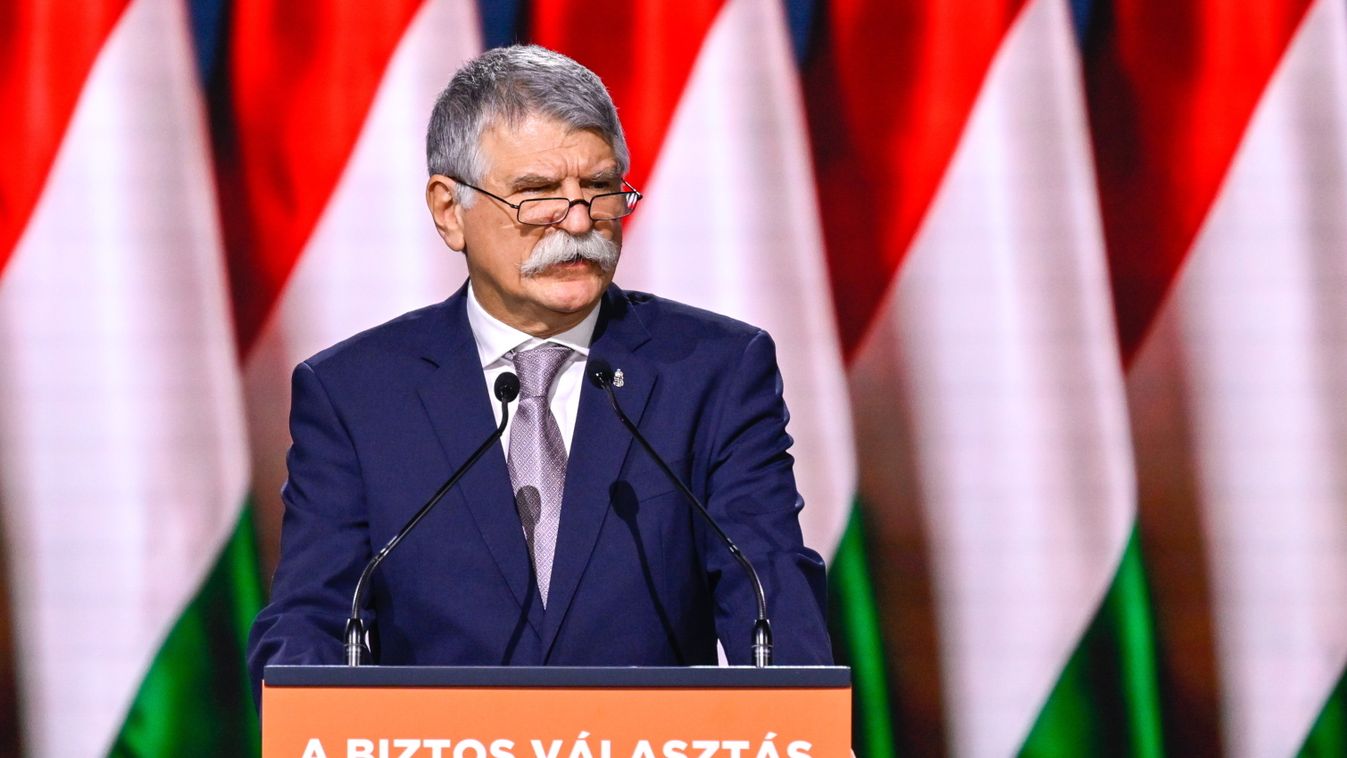 Kövér László: Meg kell akadályozni, hogy Magyarország banánköztársasággá süllyedjen