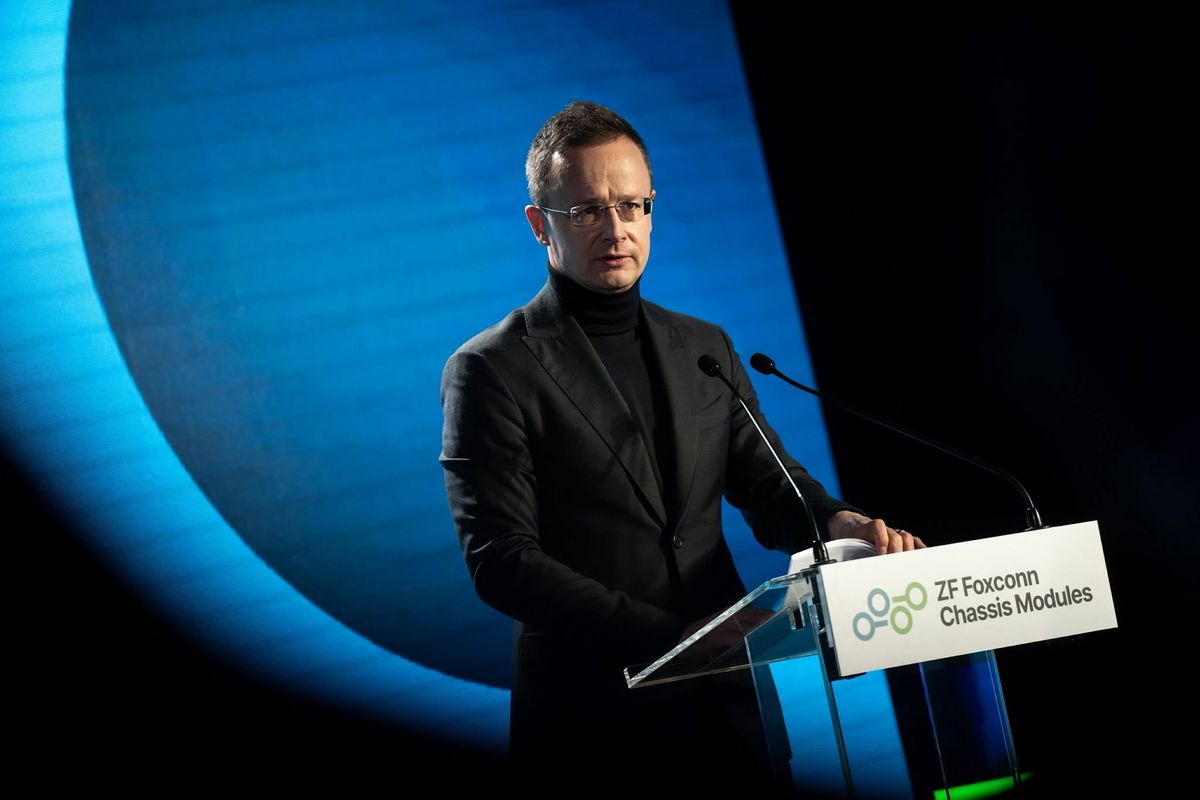 Szijjártó Péter nagy veszélyre hívja fel a figyelmet Kapitány István és a Tisza Párt tervei miatt.