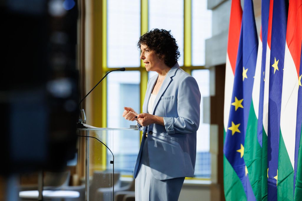 20260131 -- Dobrev Klára évértékelő beszéde a Helia Hotelben. // fotó: Hatlaczki Balázs