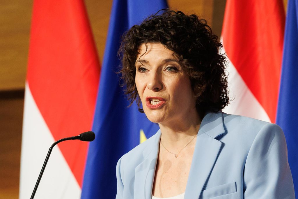 20260131 -- Dobrev Klára évértékelő beszéde a Helia Hotelben. // fotó: Hatlaczki Balázs