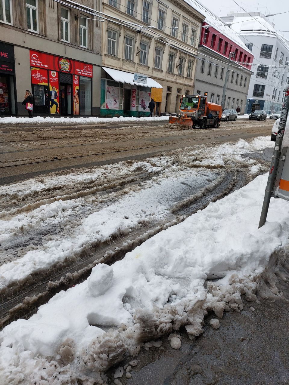 Tél tábornok a sínek között