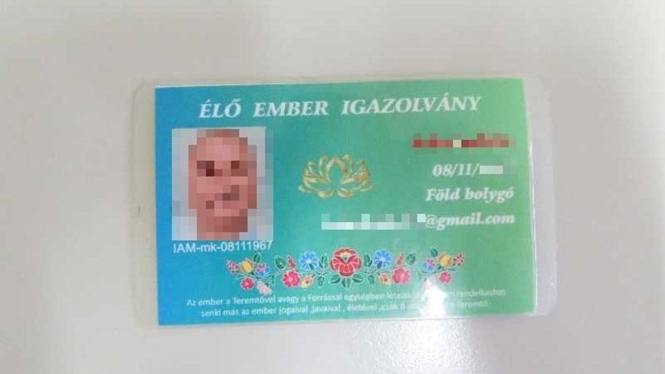 Államtagadó bohóckodás, vagy halálosan komoly: „Élő ember igazolvány”-t mutatott fel a sofőr