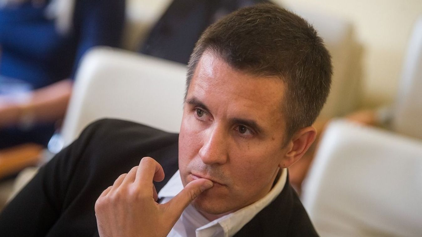 Súlyosabb büntetést kér az ügyészség Czeglédy Csabára a 6 milliárdos költségvetési csalás ügyében