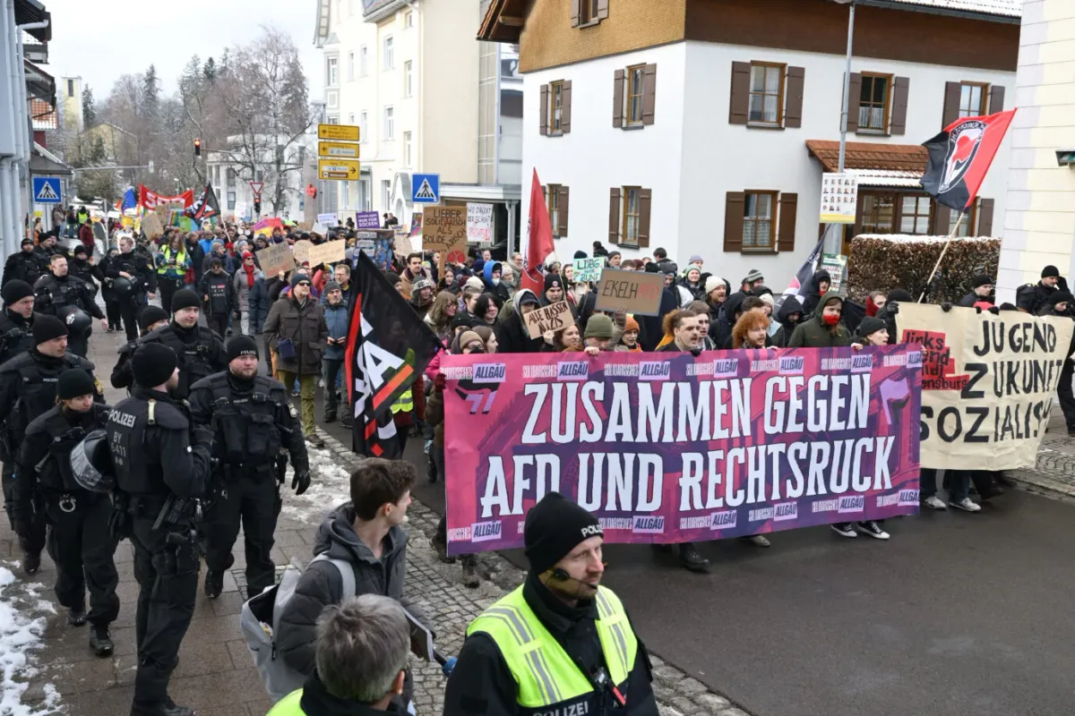 Az Antifa tüntetése az AfD ellen
