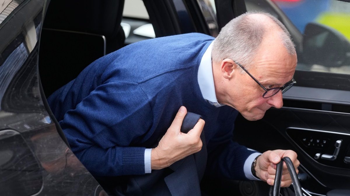 A germán kancellár Magyar Péter győzelmében és az oroszok „kimerülésében” bízik