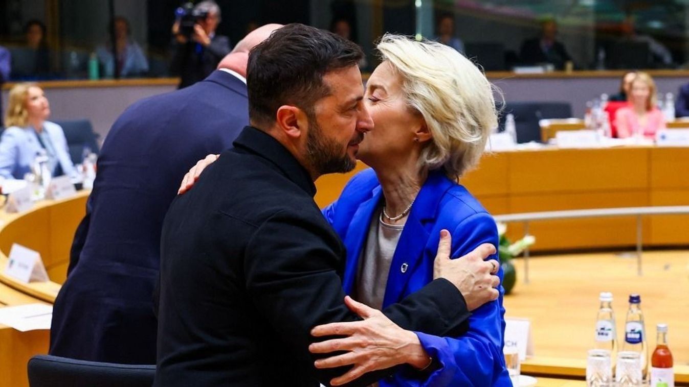 Meseország királya egy zöld ember, kit mindenki becéz