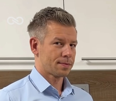 Népjóléti proletárboldogításra készül Magyar Péter.