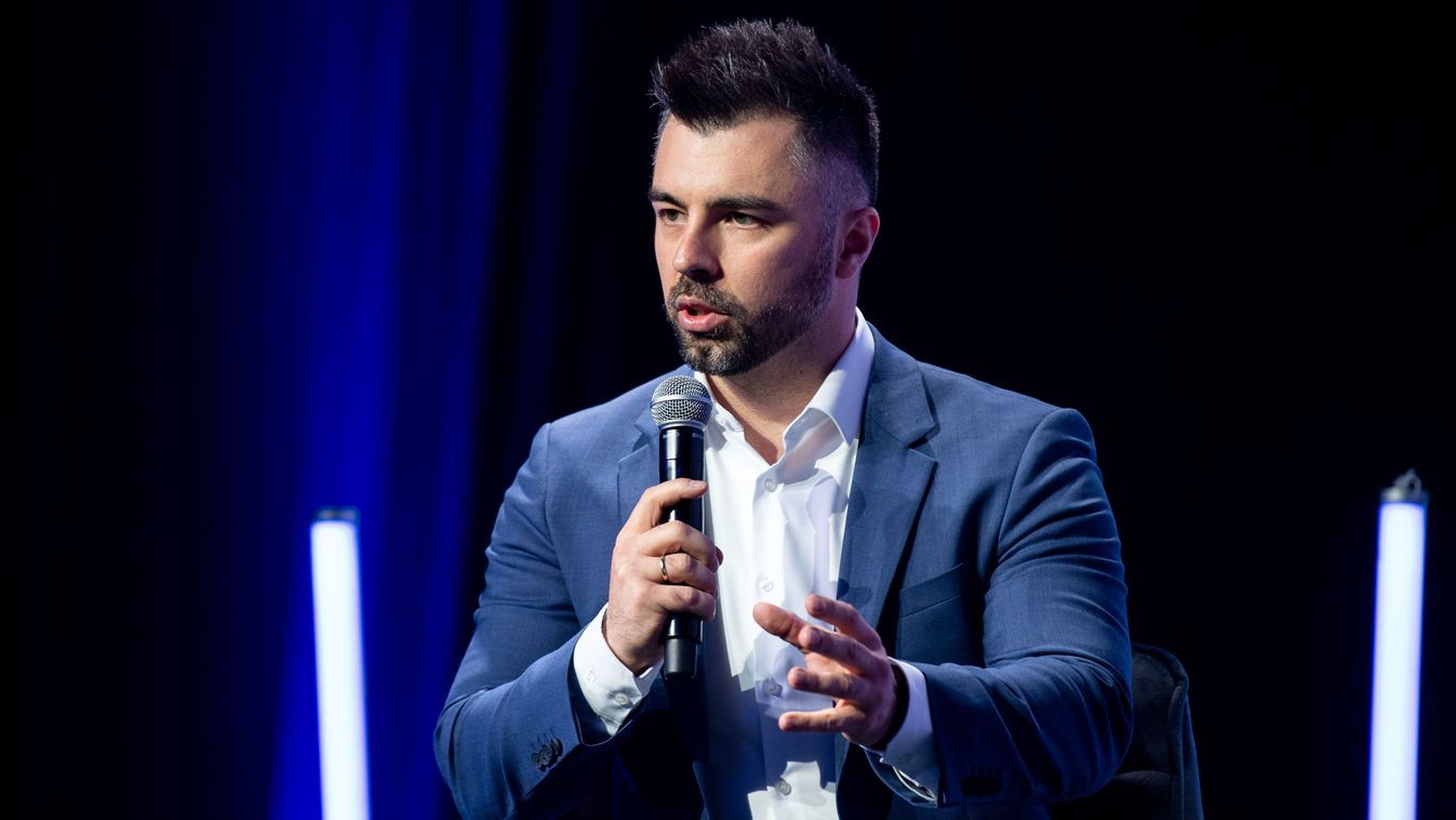 Kikérték Kulja András mentelmi jogát az Európai Parlamenttől