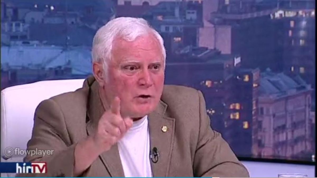 Kéri László mindent le akar utánoztatni Magyar Péterrel, amit Orbán Viktor csinál.