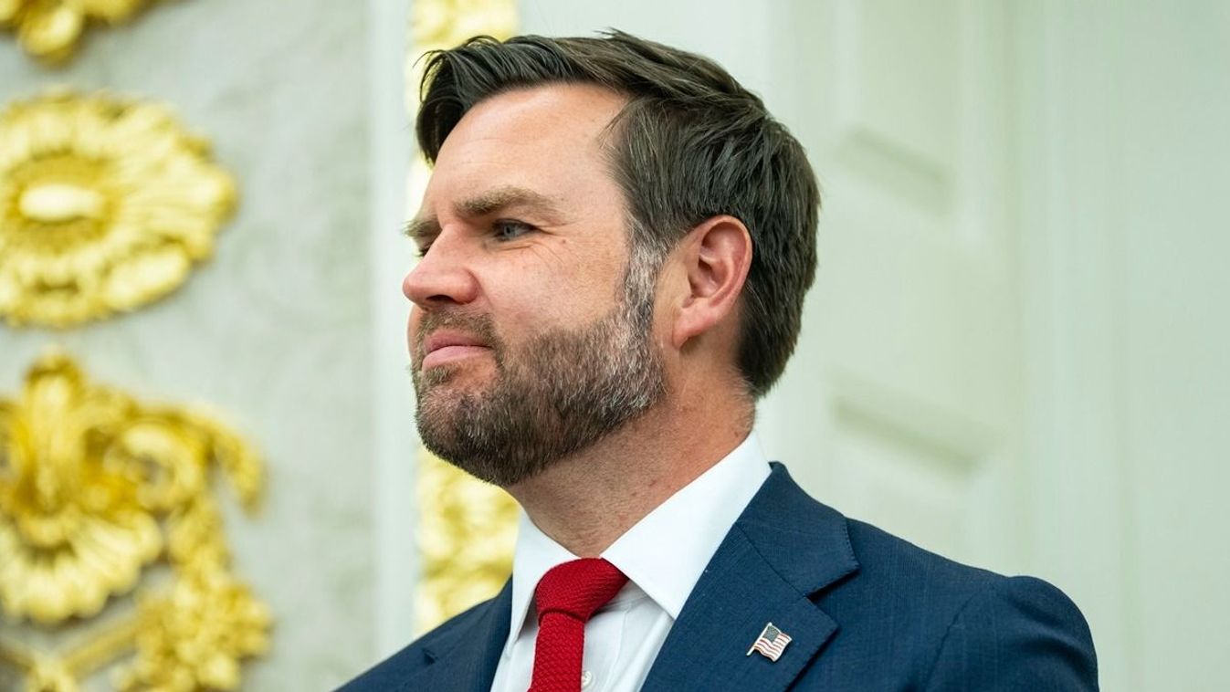 Szijjártó Péter megerősítette, hogy J.D. Vance Budapestre érkezik