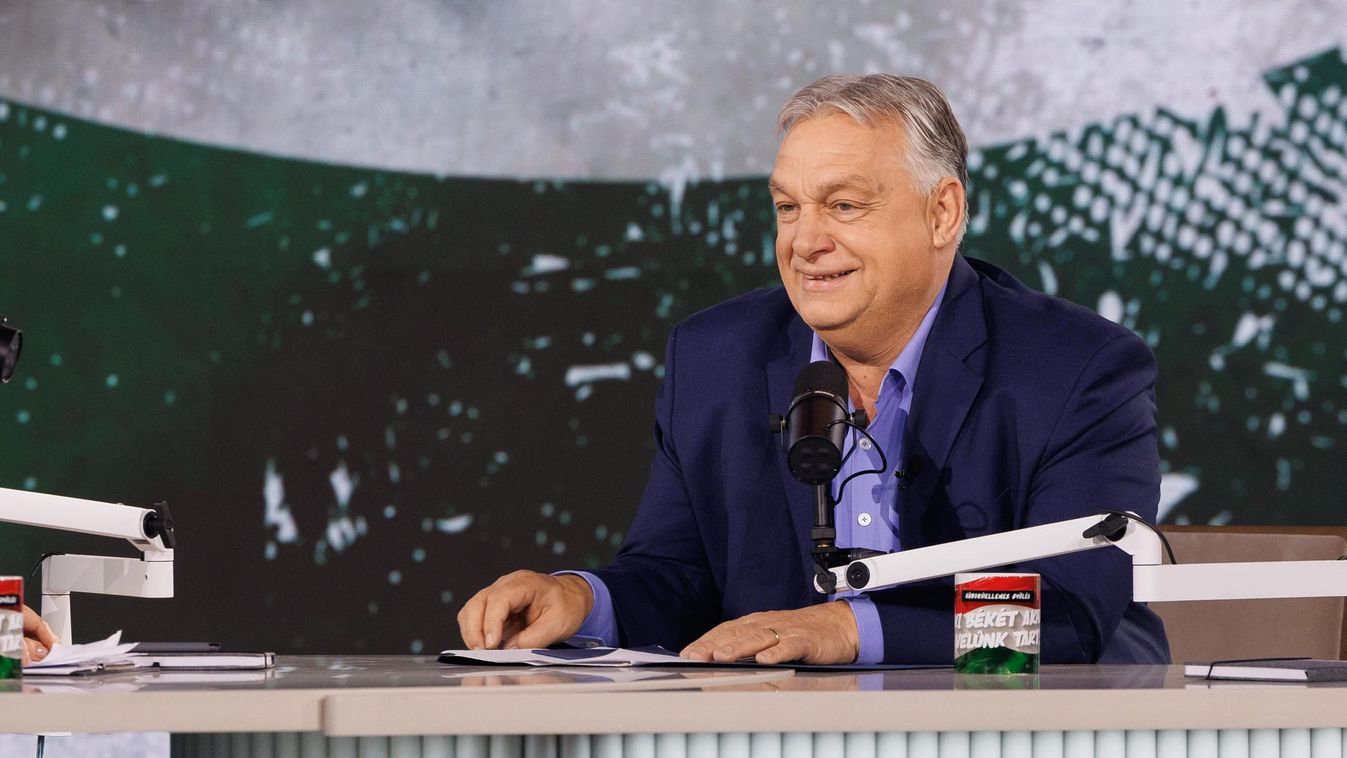 Orbán Viktor is boldog nőnapot kívánt