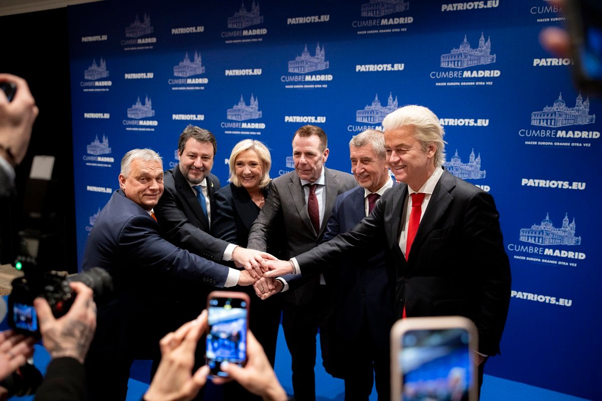 Geert Wilders képviseli a patriótákat Hollandiában