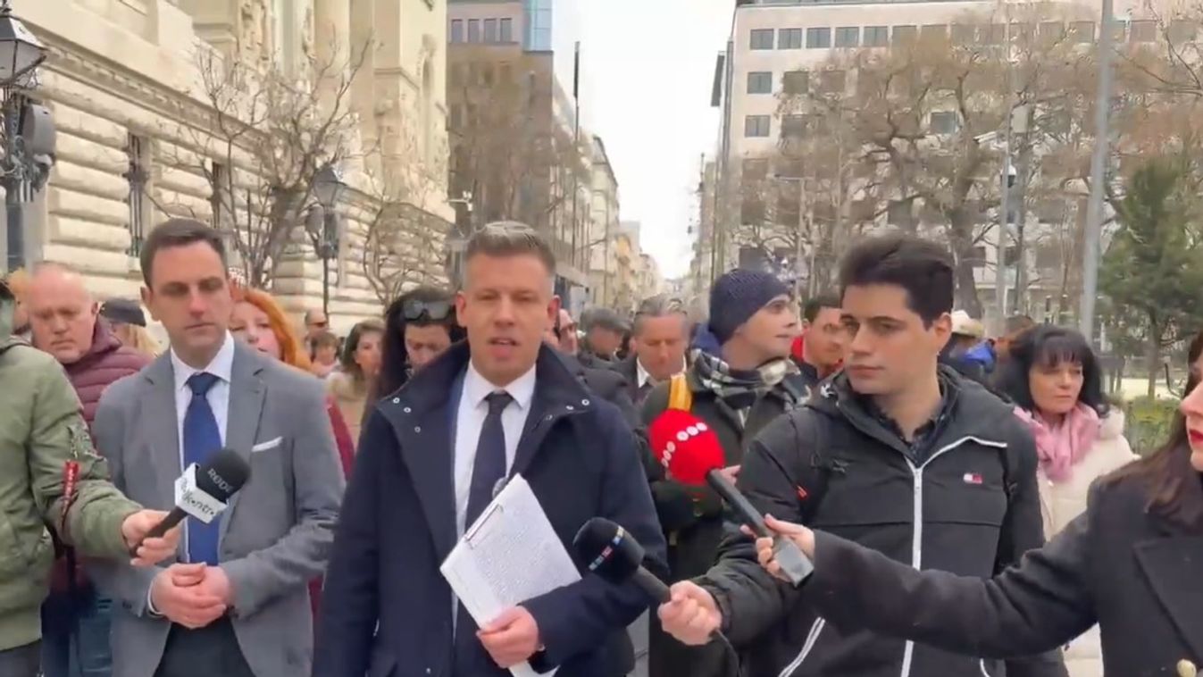 Pedig közénk is lövethetett volna...