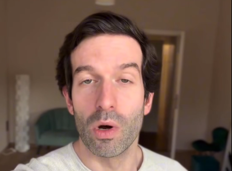 Fegyőr sír és könyörög Zelenszkijnek, hogy segítsen legyőzni Orbán Viktort, az életveszélyes fenyegetés nem gond, csak fogalmazza át.