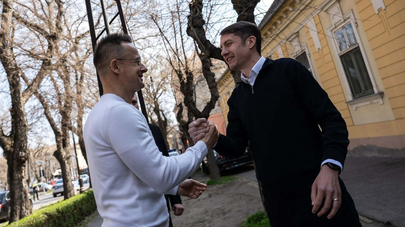 A vajdasági magyarok egyedül a jelenlegi nemzeti szuverén kormányra számíthatnak