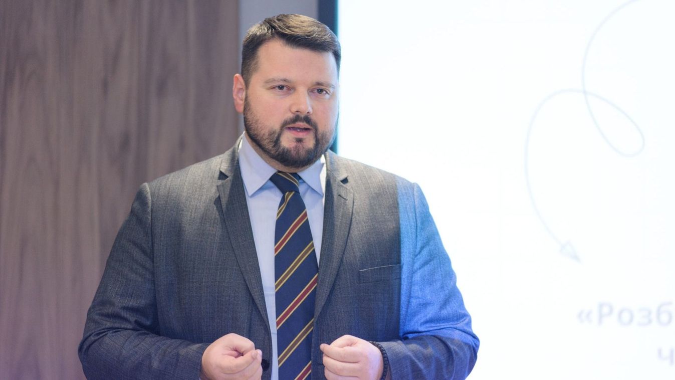 Nyílnak a szemek Ukrajnában? Pénzmosásról beszél a volt ukrán ügyész az aranykonvoj kapcsán