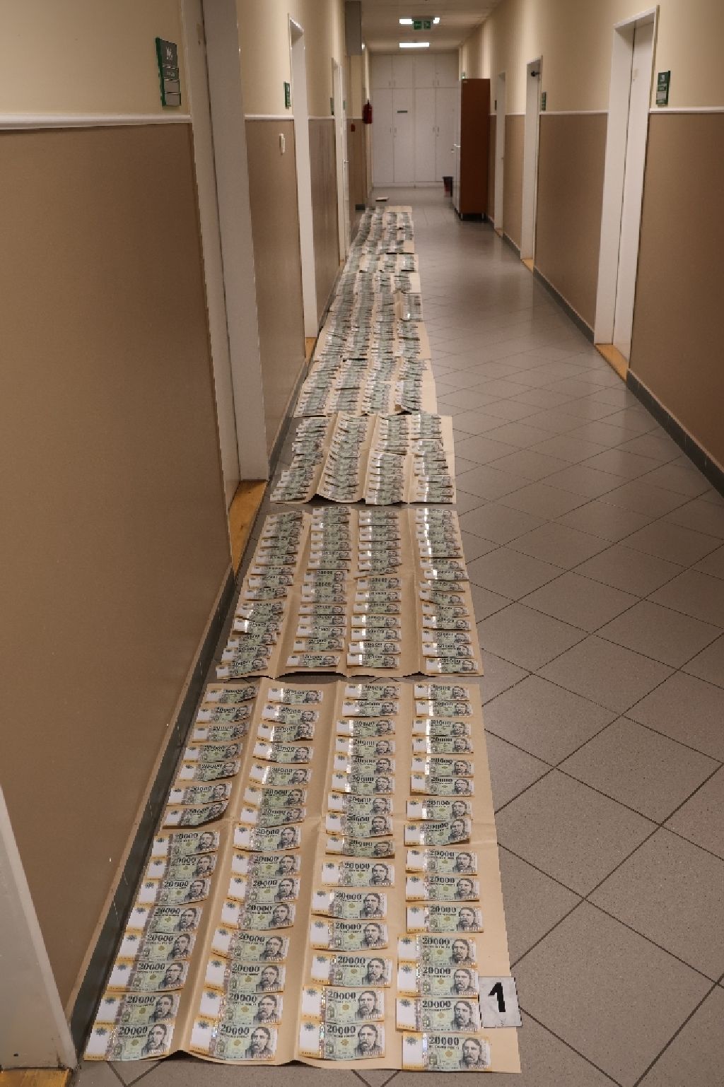 ÚJABB ukrán csalók