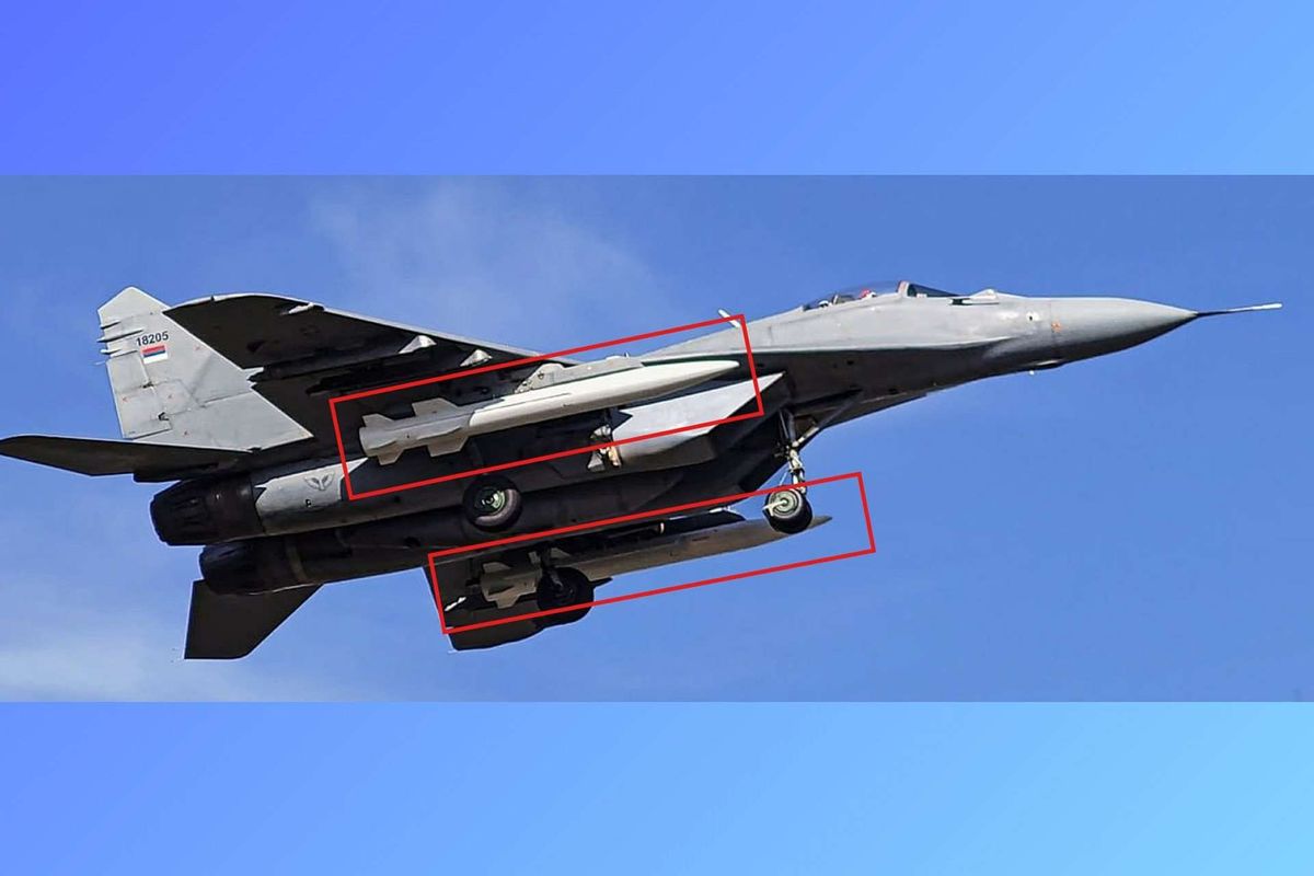 Kínai CM-400 rakétákkal felszerelt MiG-29-es. Manapság nem ritka látvány a Balkánon