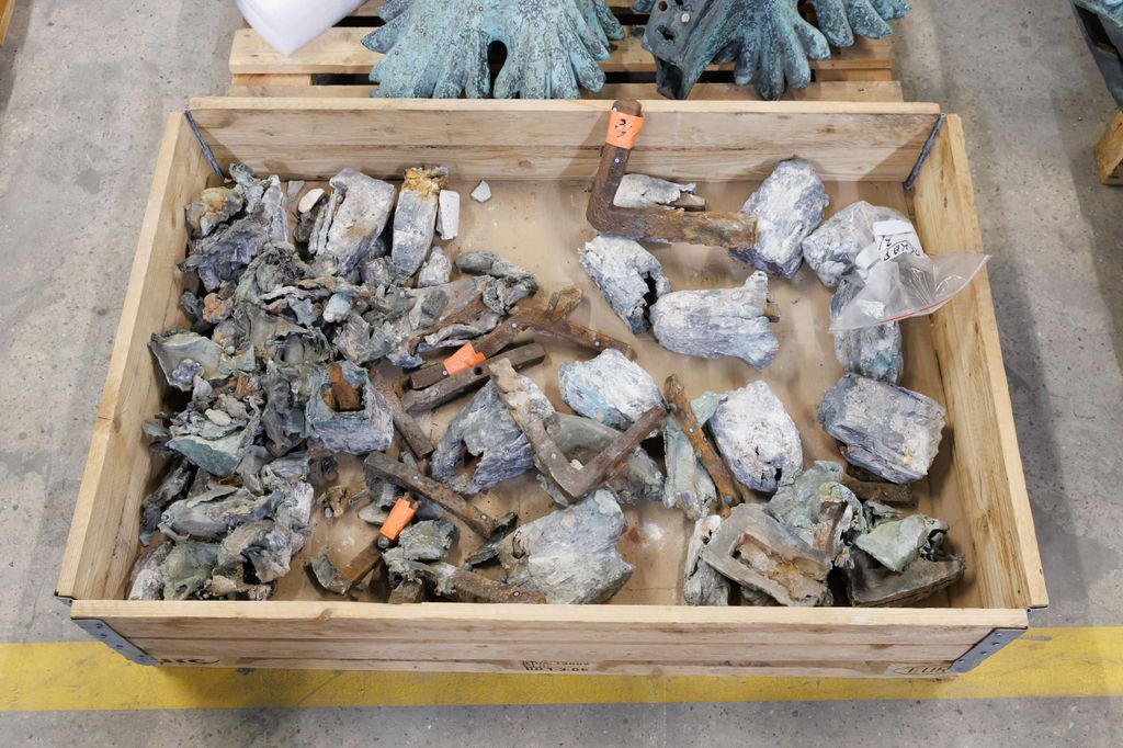 20260312 -- Sajtótájékoztató a Hősök tere milleniuimi szoborcsoportjának Gábriel arkangyalt ábrázoló szobrának restaurálásáról a Museum Complex Kft. restaurátorműhelyében. // fotó: Hatlaczki Balázs