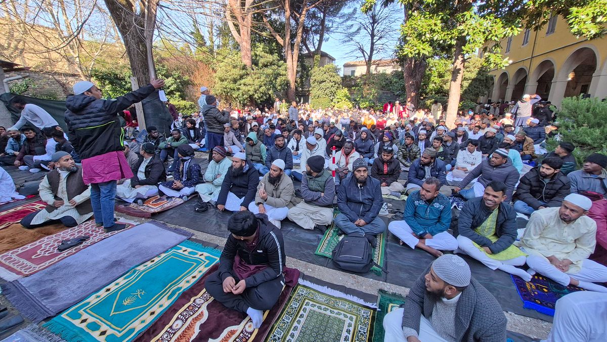 ramadán, önfeladás