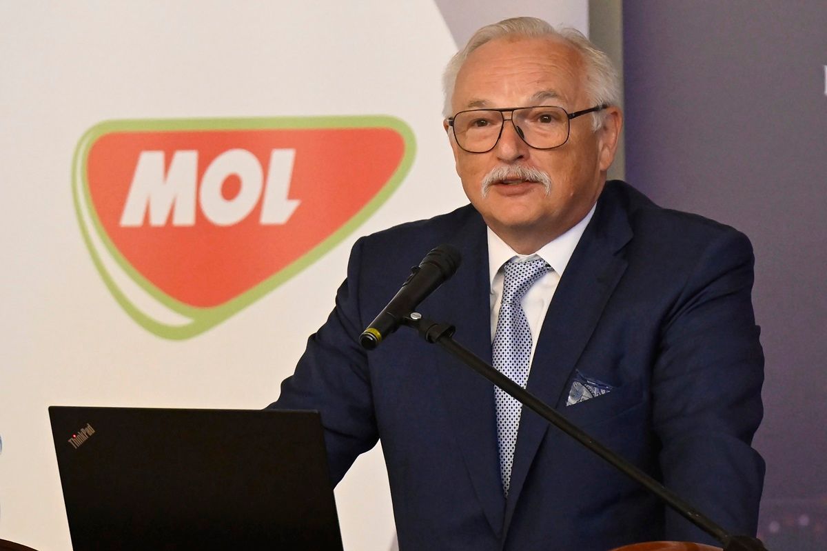Mol HERNÁDI Zsolt