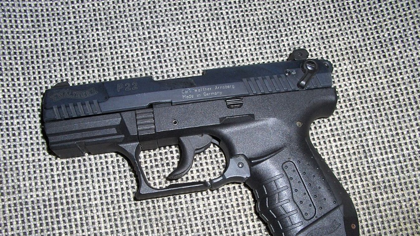 Szeretetország - Rálőttek a Fidesz egyik aktivistájára Szentendrén