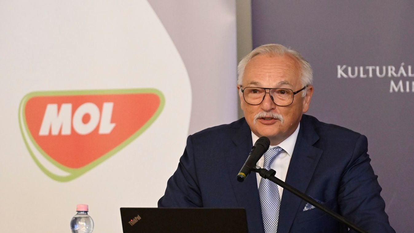 Hernádi Zsolt: az ukránok könyörögtek, hogy vegyünk át tőlük több olajat, mikor eltalálták a tartályt