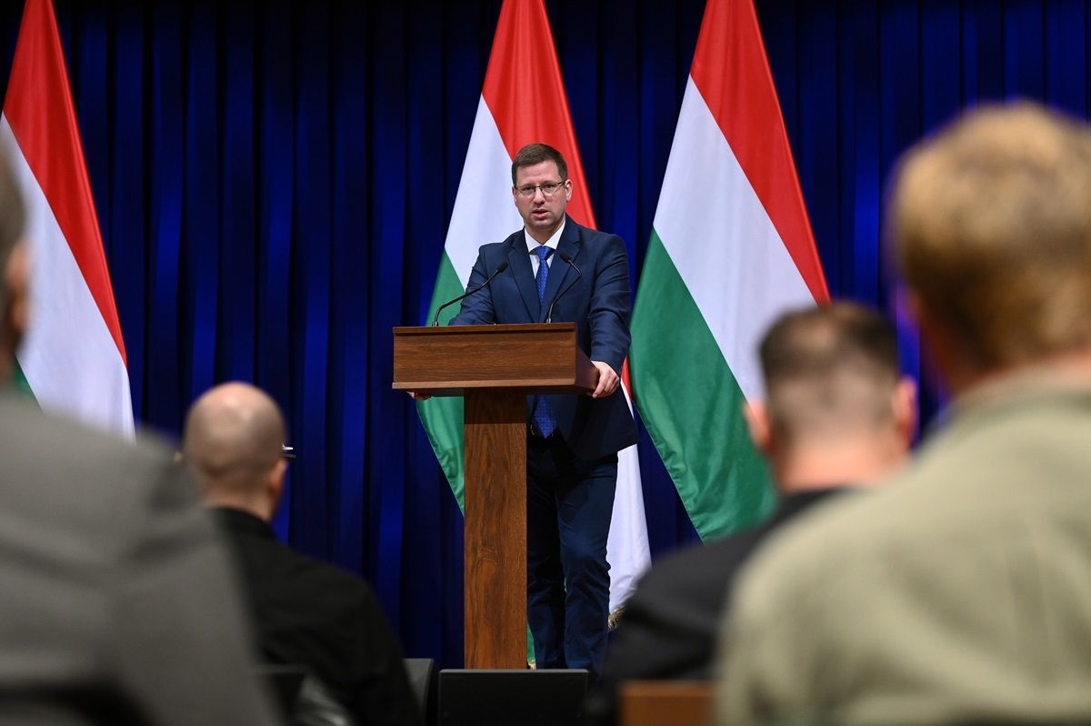 Kormányinfó GULYÁS Gergely