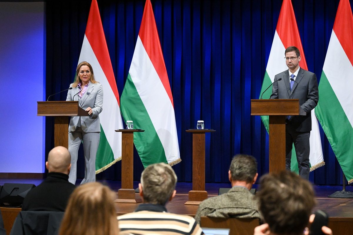 titkosszolgálat GULYÁS Gergely; VITÁLYOS Eszter