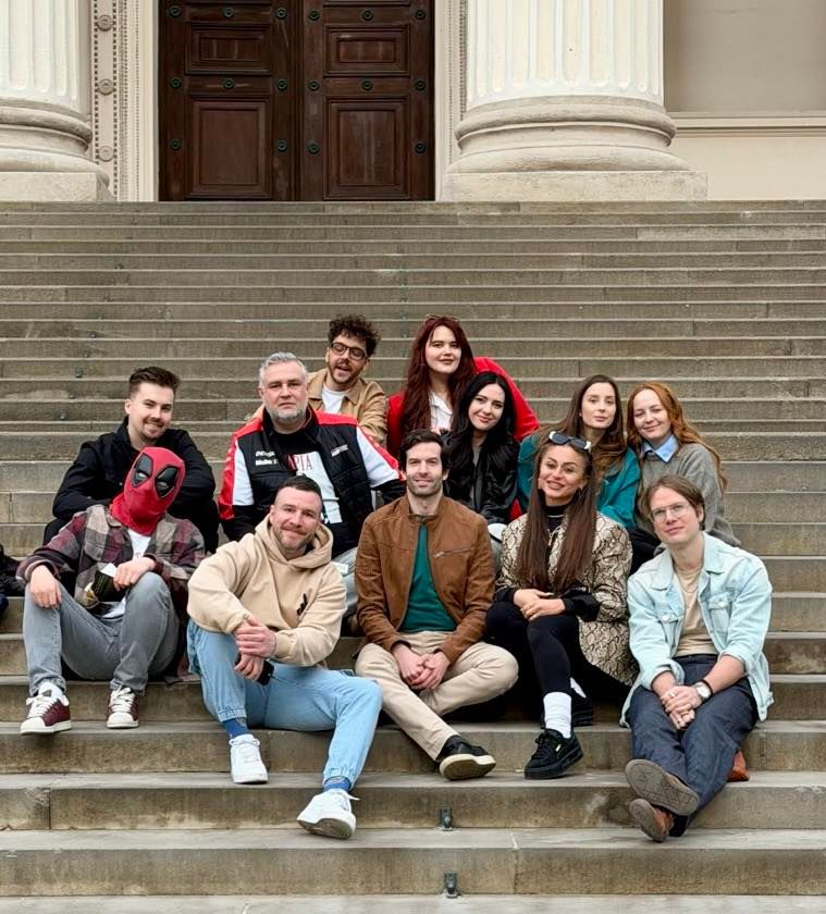 A dream team, avagy a trágár matricákkal való kampányolás nagy feltalálói.