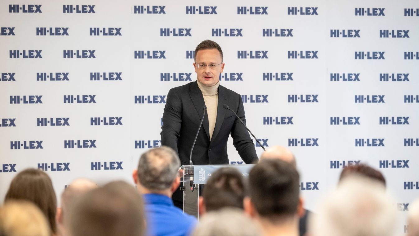 Szijjártó Péter: harminc új munkahelyet hozott létre a HI-LEX beruházása Rétságon