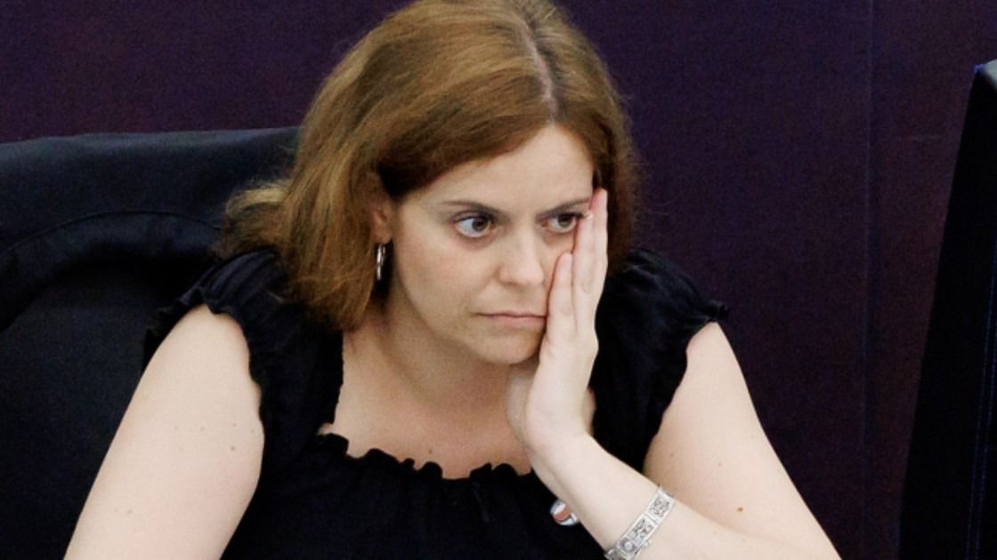 Salis már beleszólna a bíróságok döntésébe