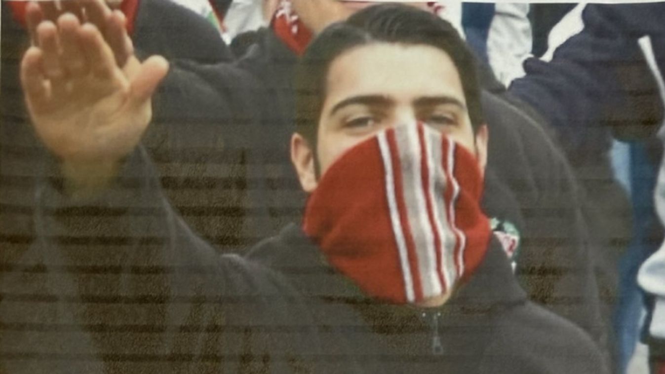 Továbbra sem engedi el a Tisza Párt a karlendítős Tárkányi kezét