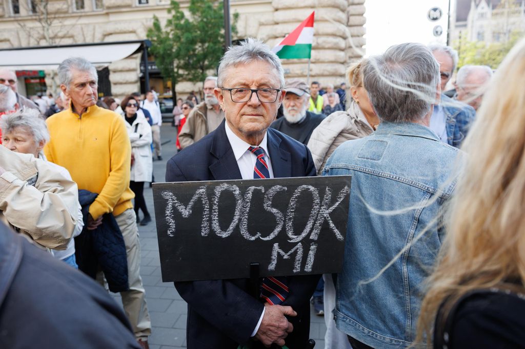 20260416 -- A Pesti Srácok és a Nemzeti Maximumért Alapítvány Magyar Úton Gyűlés nevű rendezvénye a Vértanúk terén. // fotó: Hatlaczki Balázs