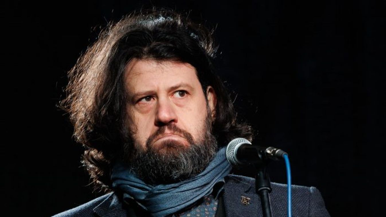 Ezt minden rendőrnek hallania kell! - avagy a rendszerváltásról hadoválók "békés" koncertje