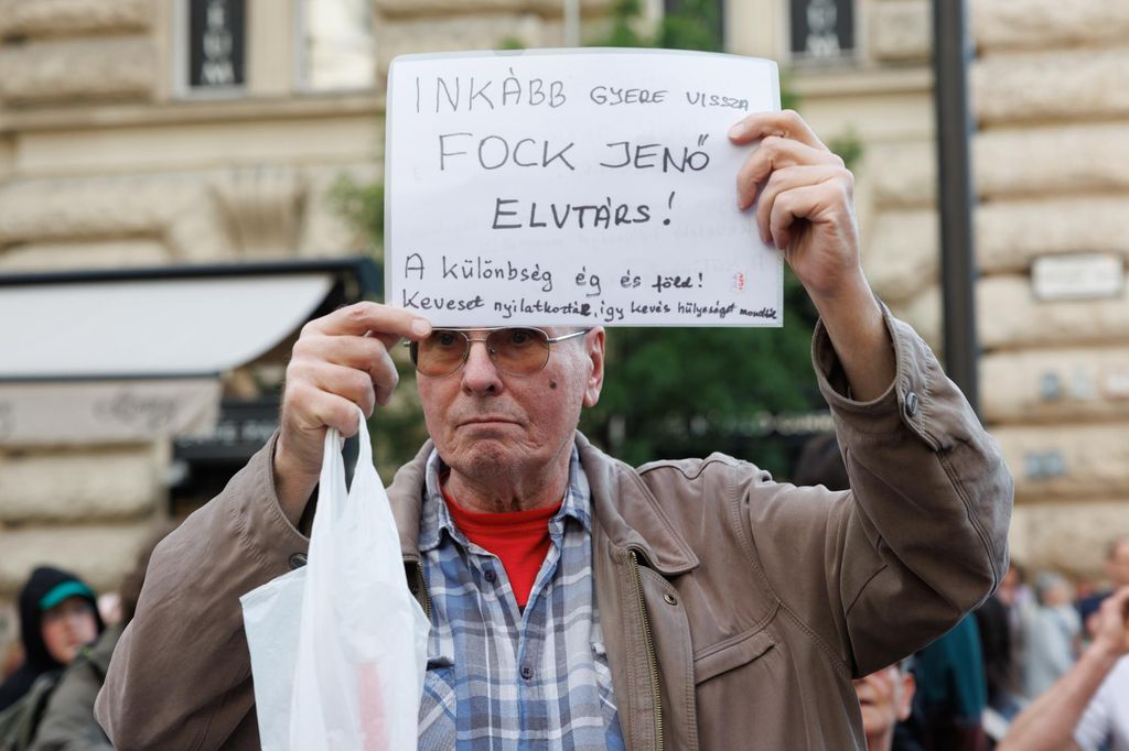 20260416 -- A Pesti Srácok és a Nemzeti Maximumért Alapítvány Magyar Úton Gyűlés nevű rendezvénye a Vértanúk terén. // fotó: Hatlaczki Balázs