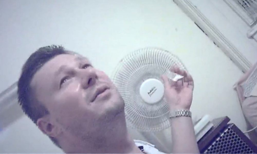 Puzsérban és Lacknerben egy közös van: mindkettő "látszólag" drogos, de igazából ez is csak mosópor